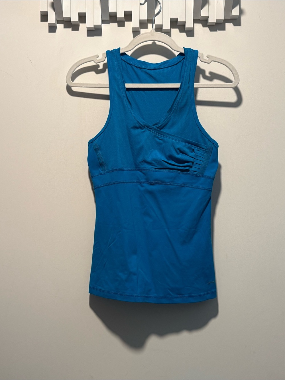 Lorna Jane Vibrant Teal Athletic Tank Top